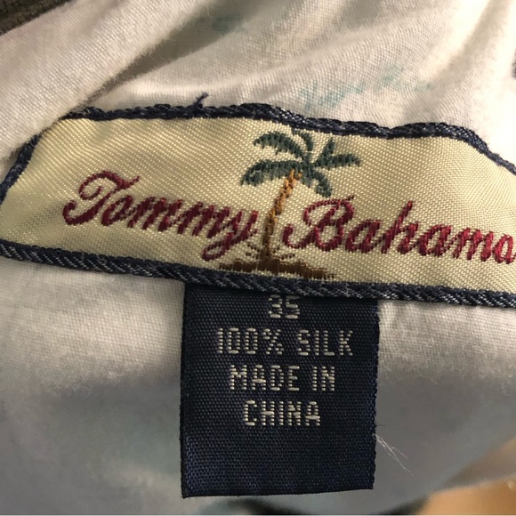 Tommy Bahama Shorts silk. Size 35 waist. Khaki brown relax fit EUC - Picture 12 of 13